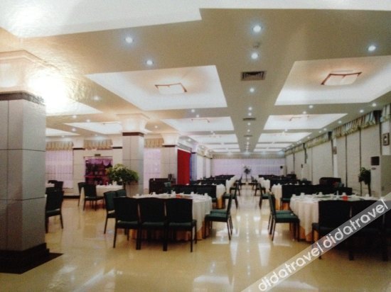 Oriental Hawaii Hotel 2*
