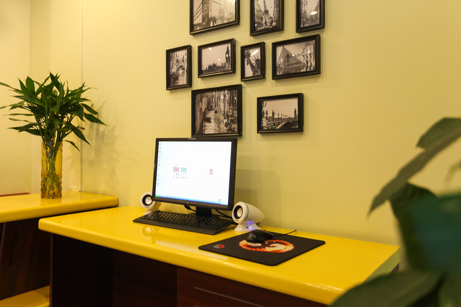 Homeinn · neo (Wuxi Nanchang Ancient Street Qingmingqiao Subway Station) 2*