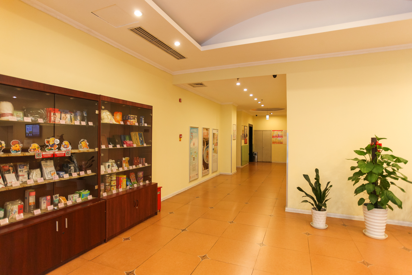 Homeinn · neo (Wuxi Nanchang Ancient Street Qingmingqiao Subway Station) 2*