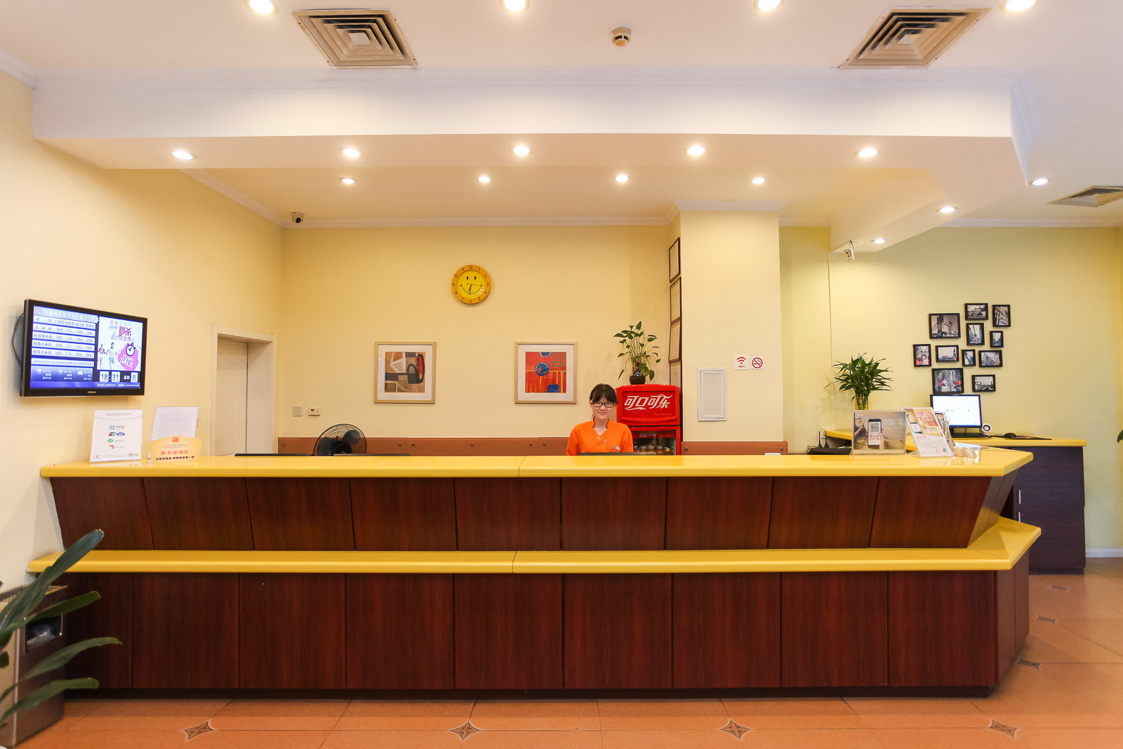 Homeinn · neo (Wuxi Nanchang Ancient Street Qingmingqiao Subway Station) 2*