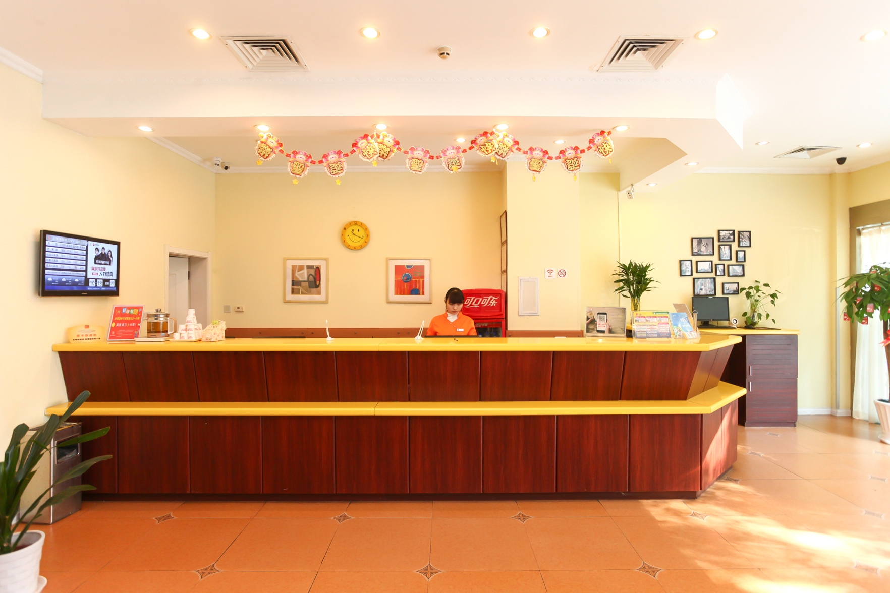 Homeinn · neo (Wuxi Nanchang Ancient Street Qingmingqiao Subway Station) 2*