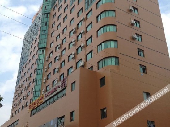 Yeste Hotel (Nanning Hengyang East Road  Mingxiu subway station ) 3*
