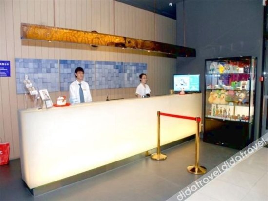 Jinjiang Inn Select (Shenyang Zhongjie Daxiong Grocery Store) 2*