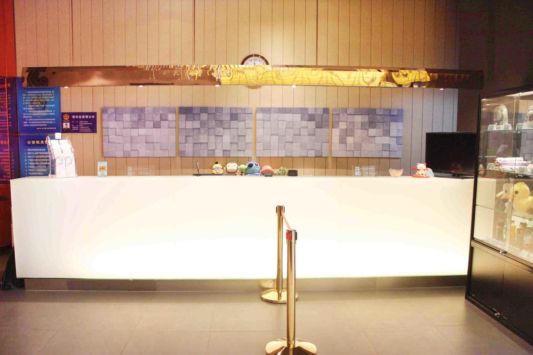 Jinjiang Inn Select (Shenyang Zhongjie Daxiong Grocery Store) 2*