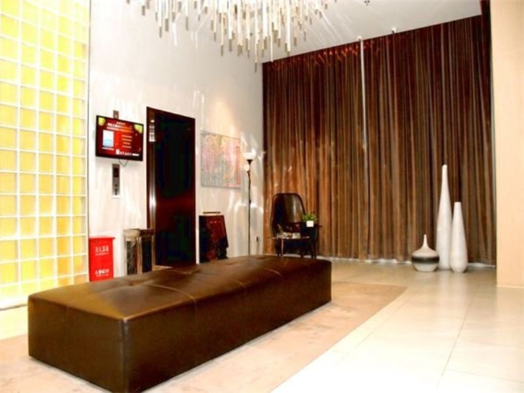 Jinjiang Inn Select (Shenyang Zhongjie Daxiong Grocery Store) 2*