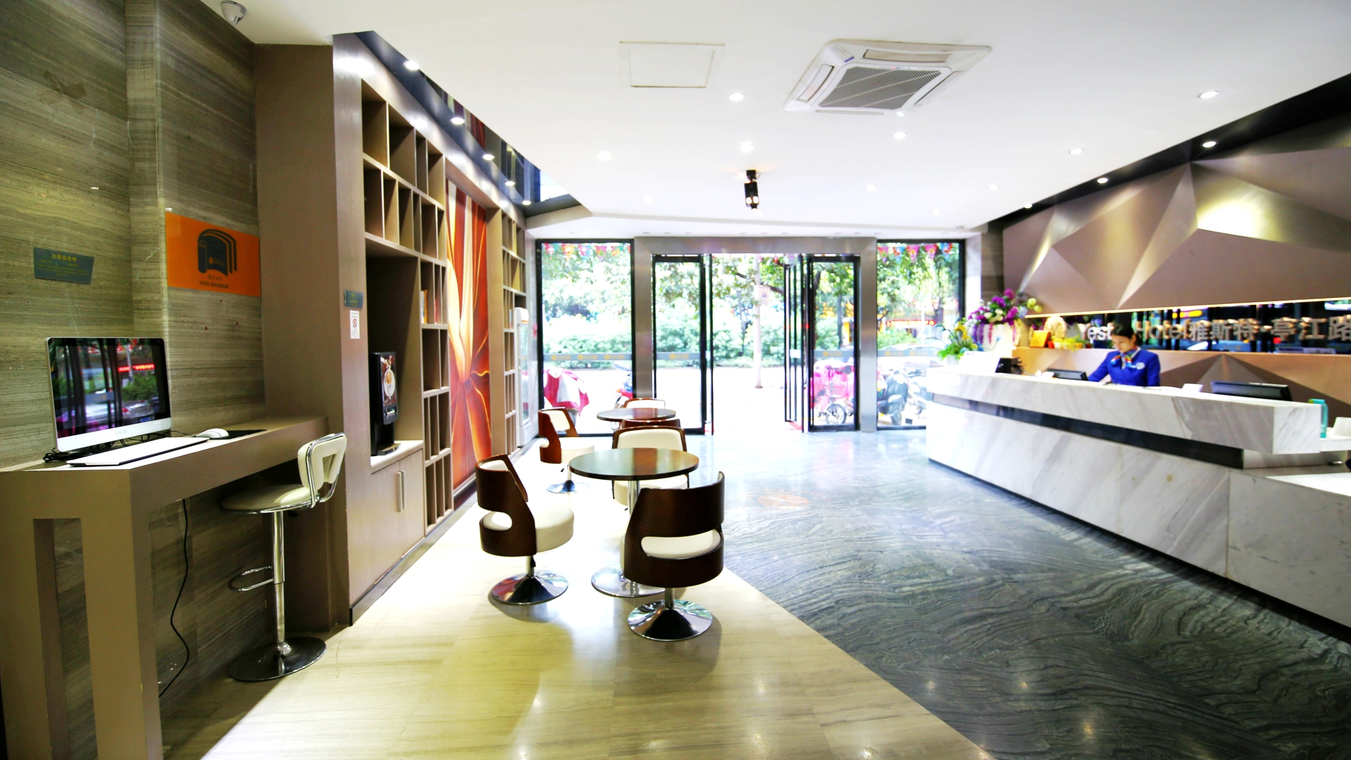 Yeste Hotel (Nanningjiangnanwanda Tingjiang Road) 2*