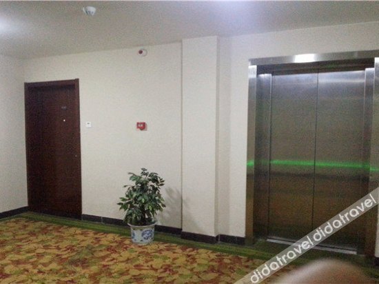 Green Tree Inn Shell Hotel (Tianjin Caozhuang Metro Station Jiaotong College Branch) 2*