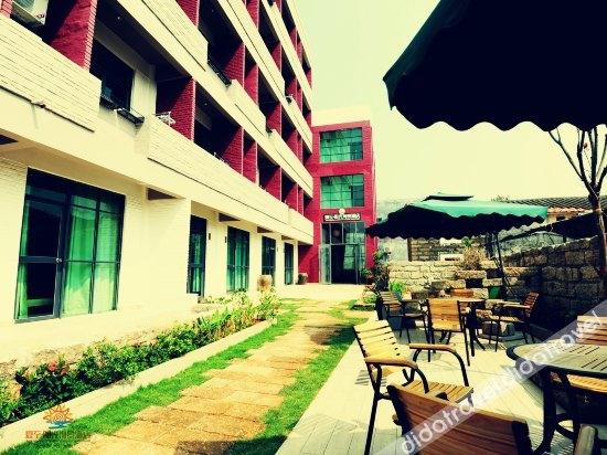 Weizhou Island Summer Sunshine Sea View Hotel 2*