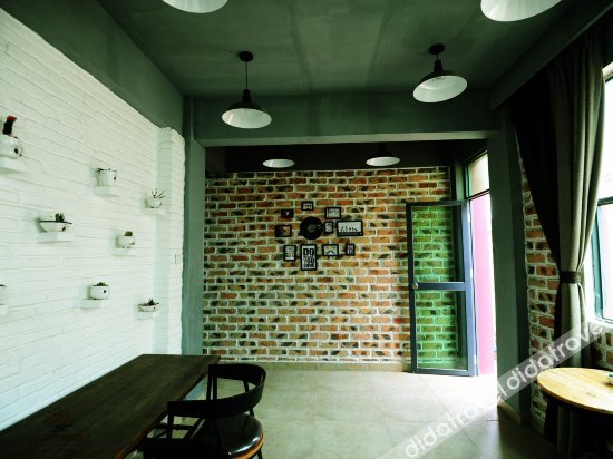 Weizhou Island Summer Sunshine Sea View Hotel 2*