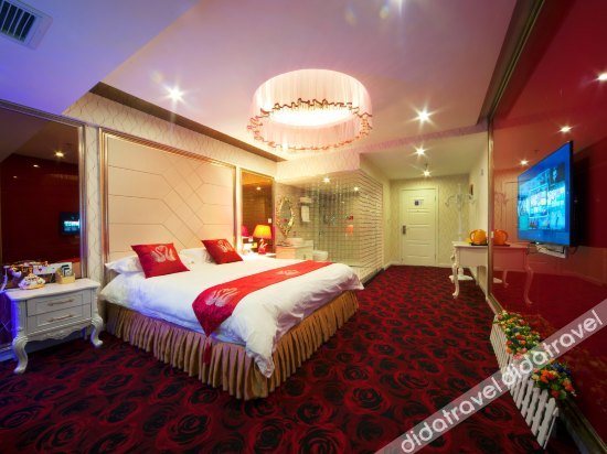 Ant E-Sports Hotel 0*