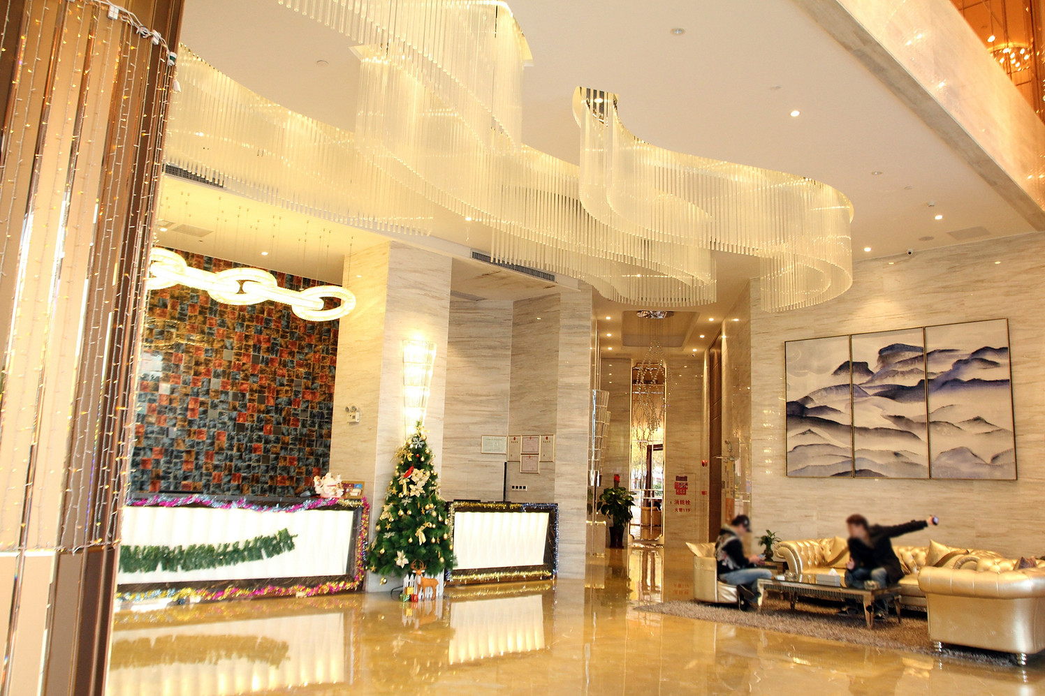 Tianyi International Hotel (Zhongshan Tanzhou Commercial Center) 3*