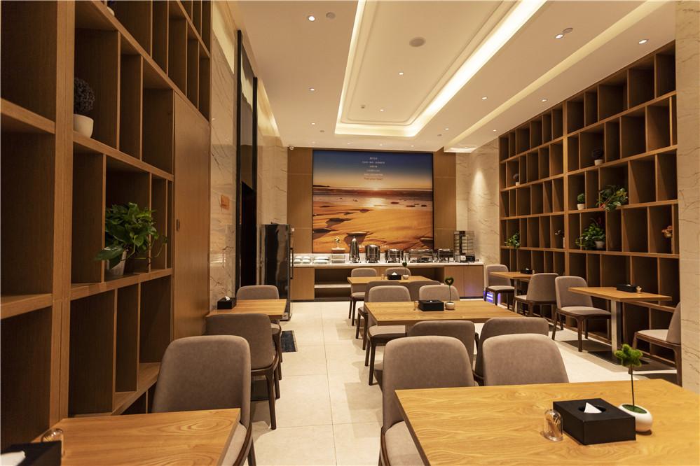 Yeste Hotel 3*