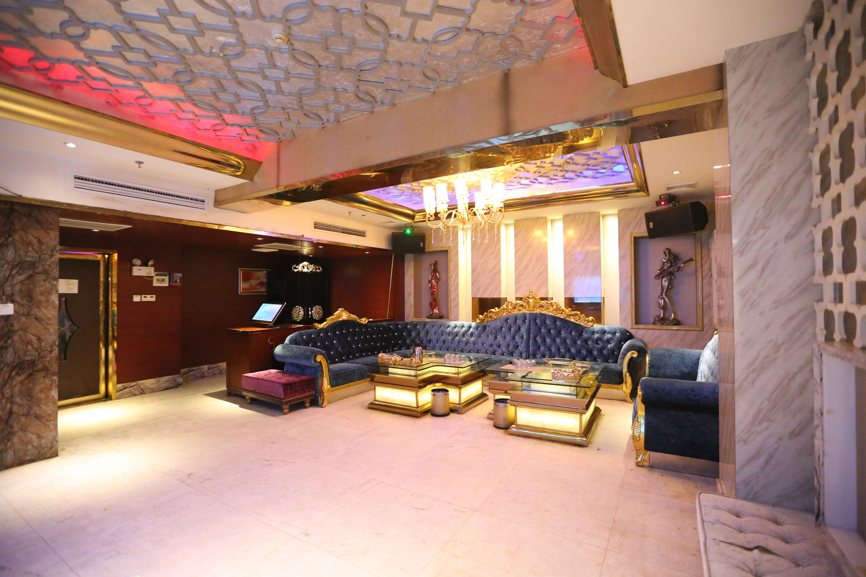 Xiangxiang Hotel 3*