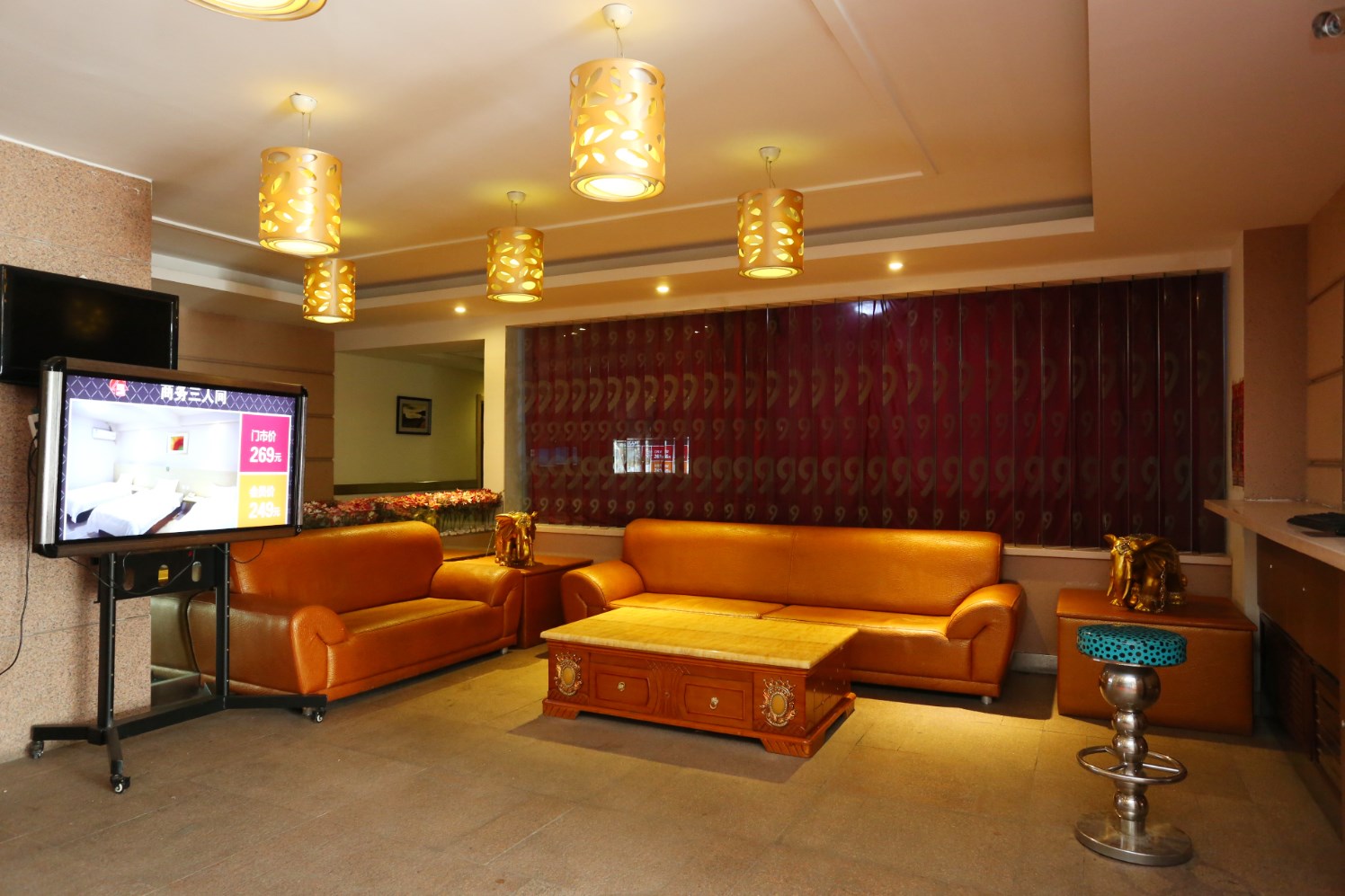 Home Inn UP Huayi Select Hotel (Changchun Jingyuecheng University Town Branch 3*