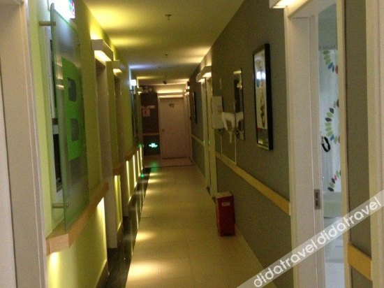 100 Inn Shanghai Songjiang Xincheng Subway Station 2*