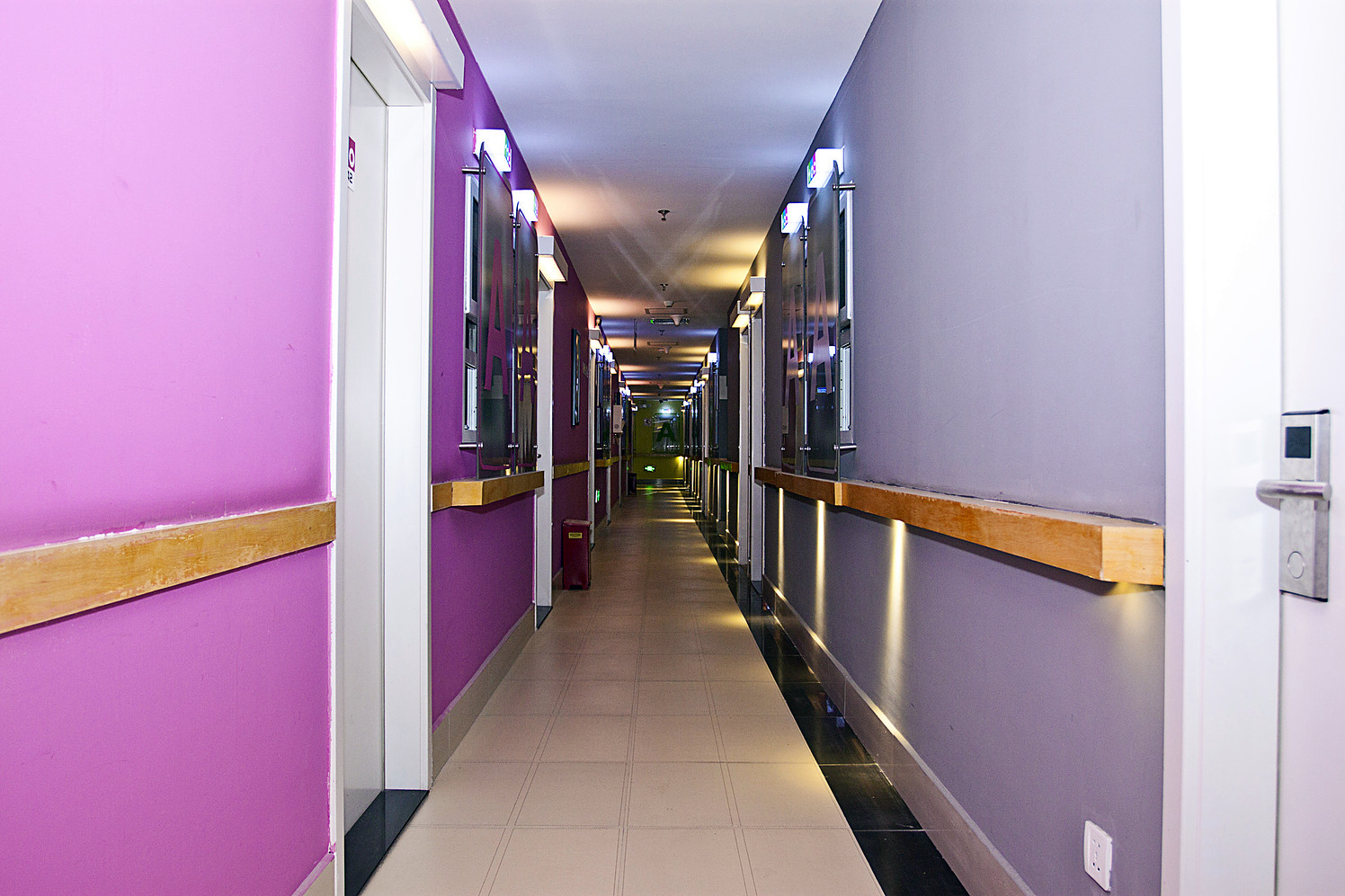 100 Inn Shanghai Songjiang Xincheng Subway Station 2*
