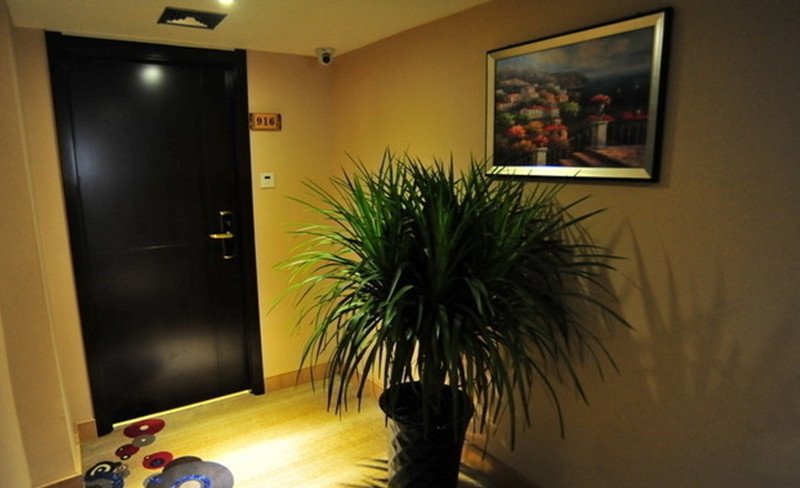Garden Hotel Meiju 2*