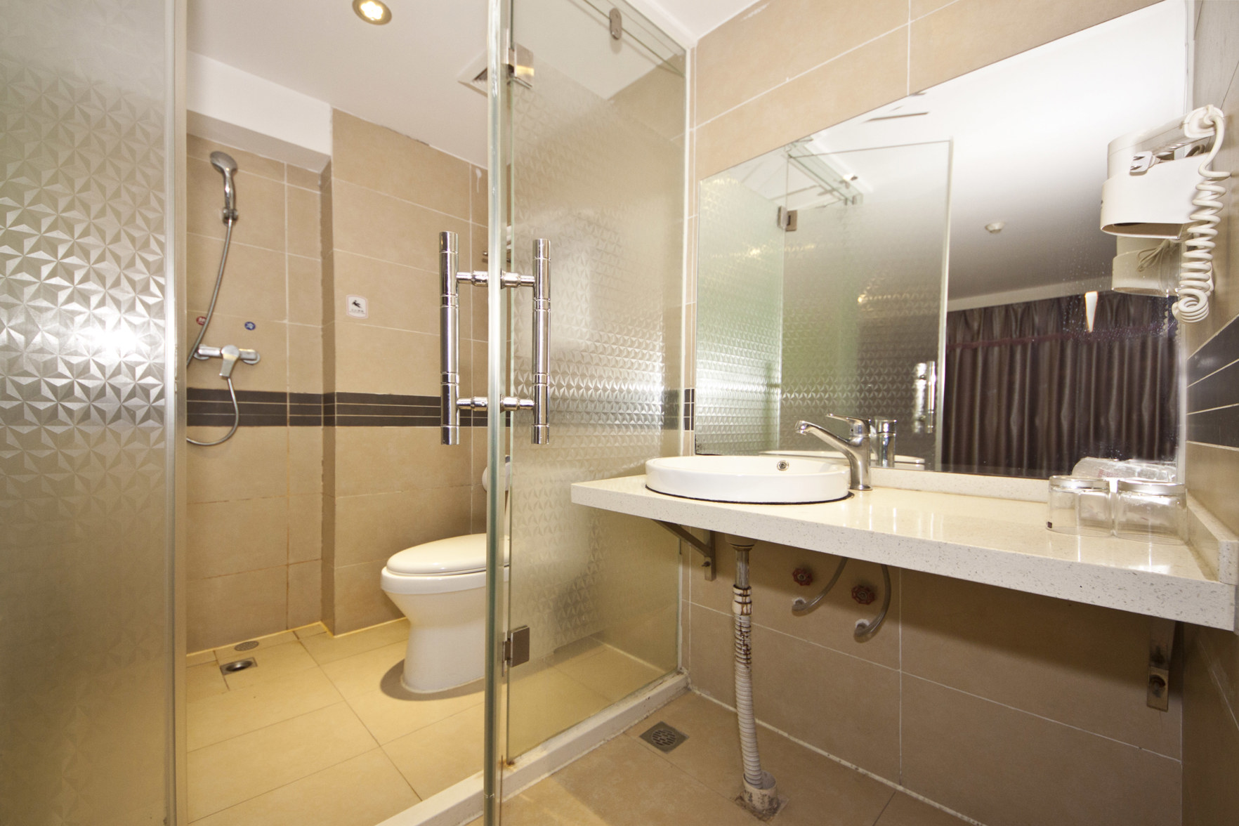 Shankee Coffee Style Hotel (Fuzhou Dongjiekou Shopping Center East Street Entrance Subway Station) 2*