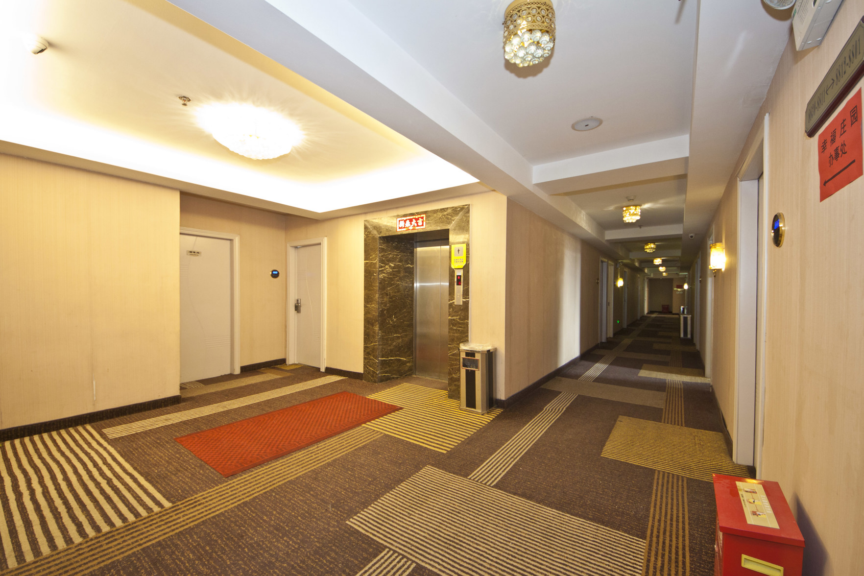 Shankee Coffee Style Hotel (Fuzhou Dongjiekou Shopping Center East Street Entrance Subway Station) 2*