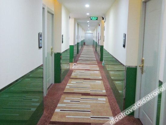 Baijia Express Hotel 2*