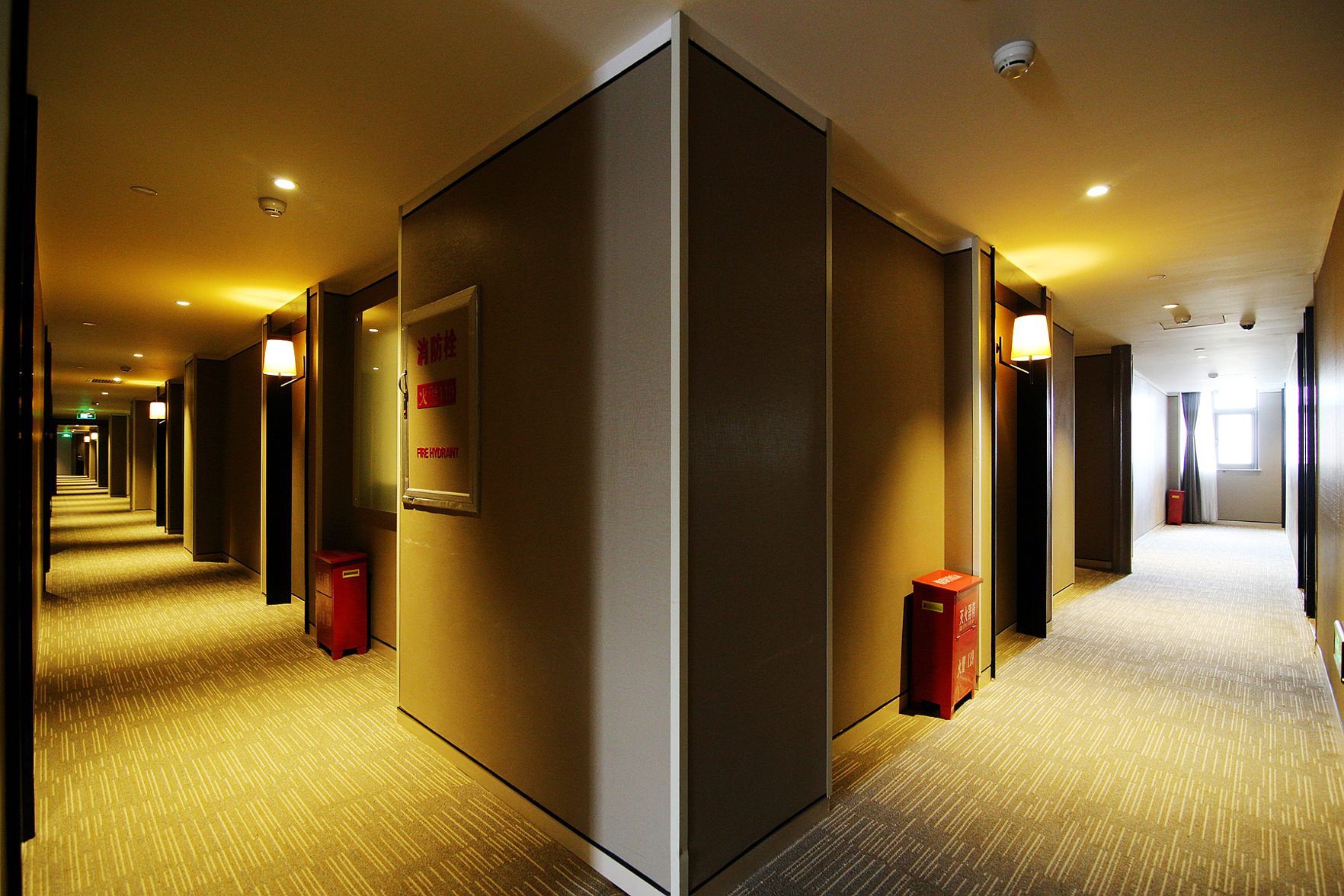 Homeinn Plus Hotel (Lanzhou Zhangye Road Xiguan Subway Station) 3*