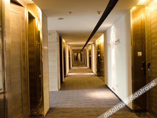 Bahao Gongguan Hotel 3*