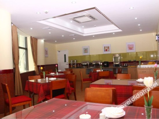 Homeinn Selected Hotel (Shanghai Fengxian Nanqiao Bailian Shopping Center) 3*