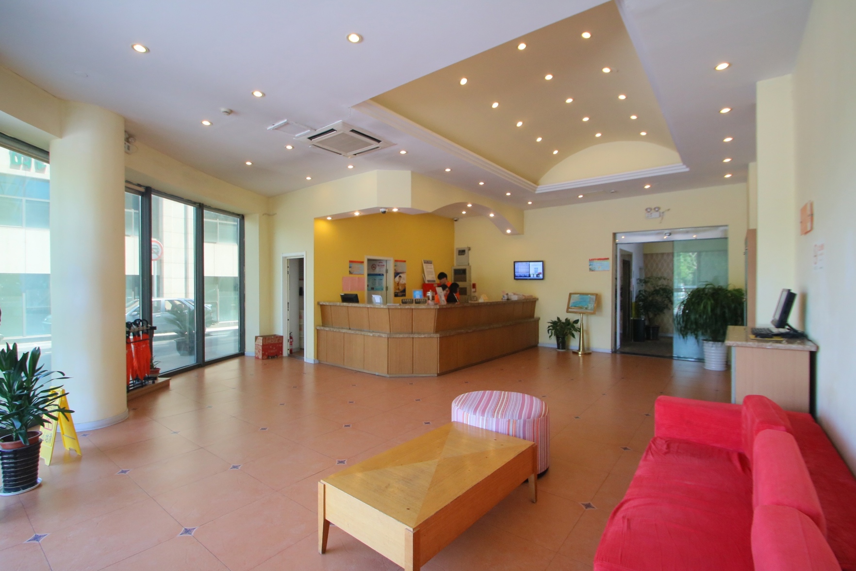 Homeinn Selected Hotel (Shanghai Fengxian Nanqiao Bailian Shopping Center) 3*