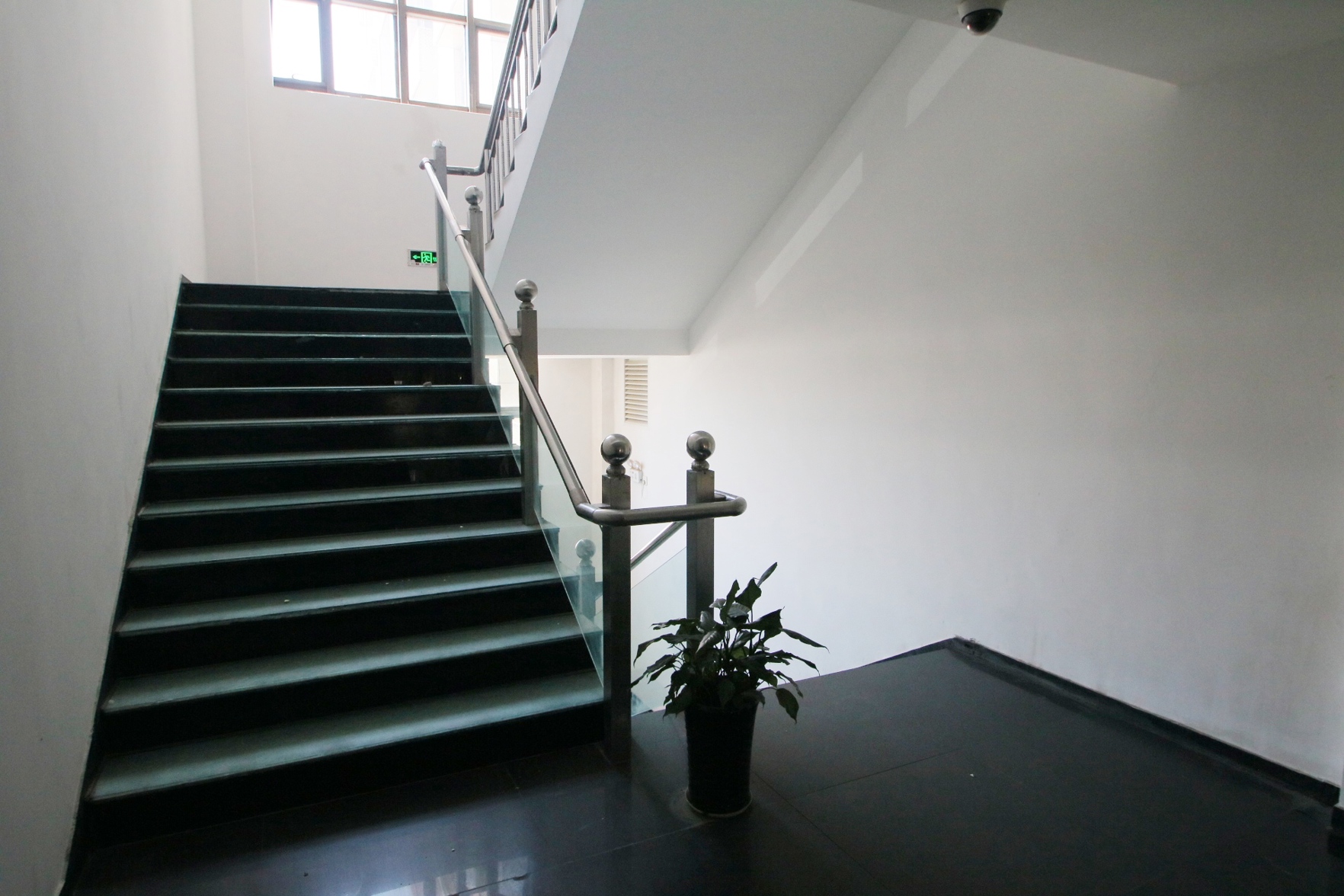 Homeinn Selected Hotel (Shanghai Fengxian Nanqiao Bailian Shopping Center) 3*