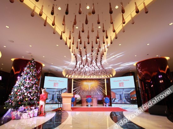 Jujian Hotel 3*