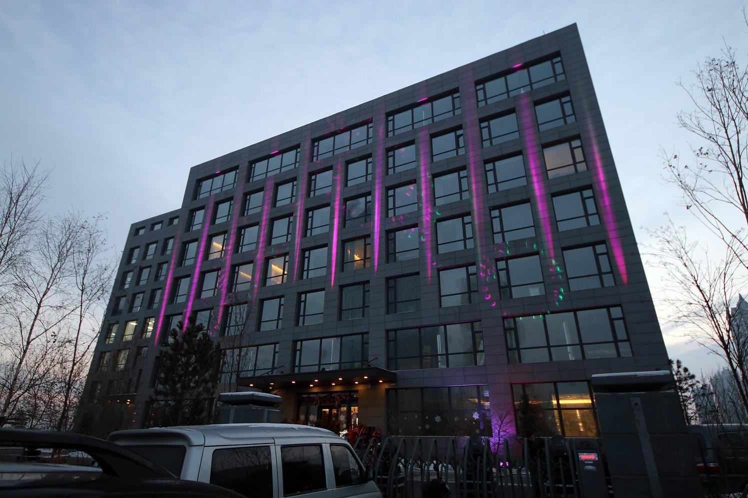 Jujian Hotel 3*