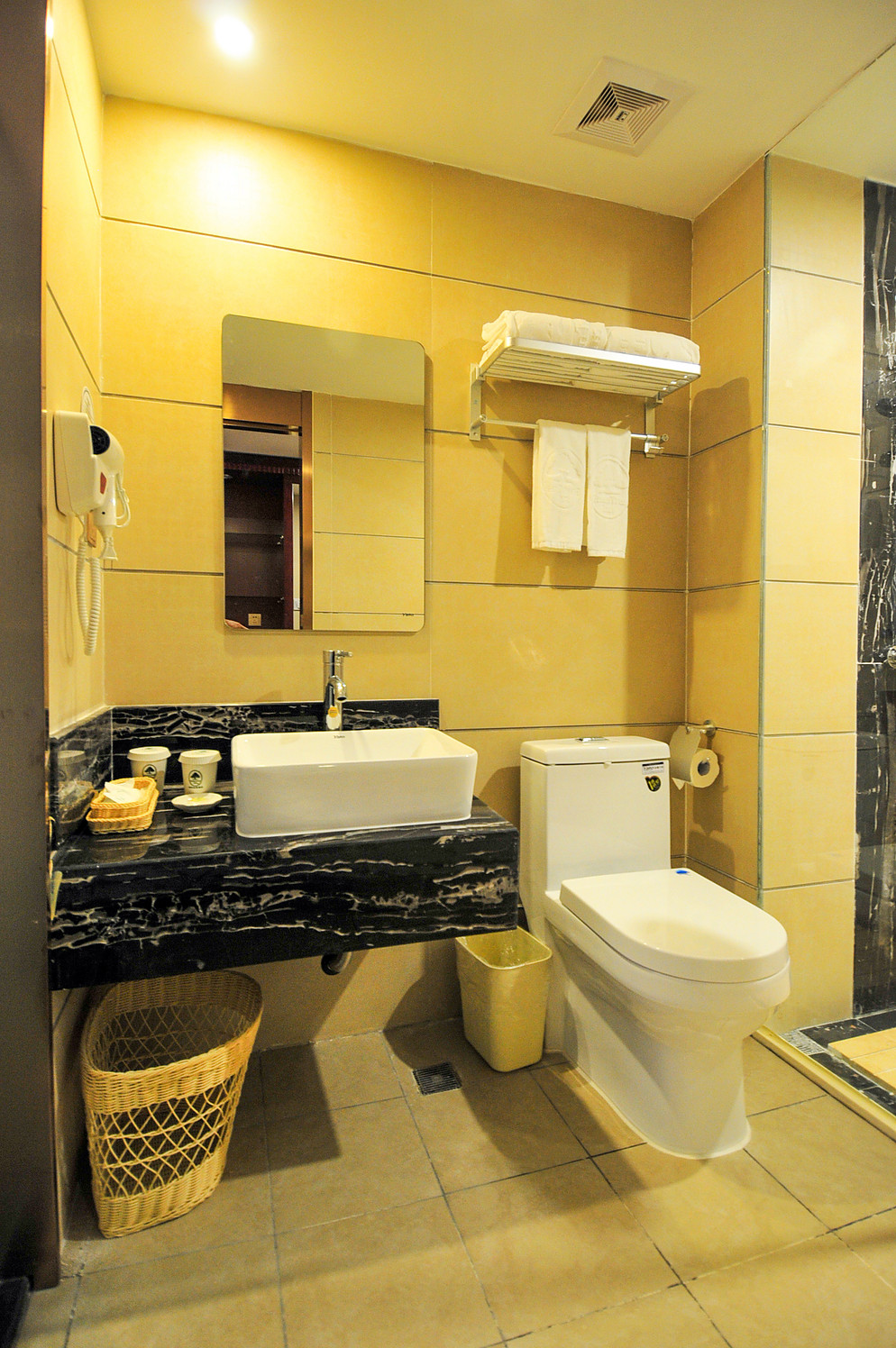 GreenTree Inn Sanya Yalong Bay Yingbin Avenue Business Hotel 2*