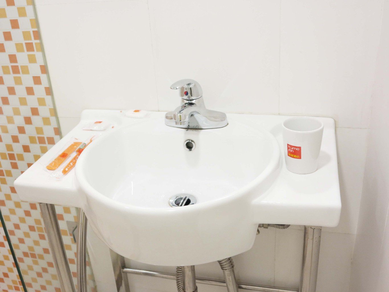 Homeinn Selected Hotel (Fuzhou Dongjiekou Shopping Center Provincial Hospital Subway Station) 3*