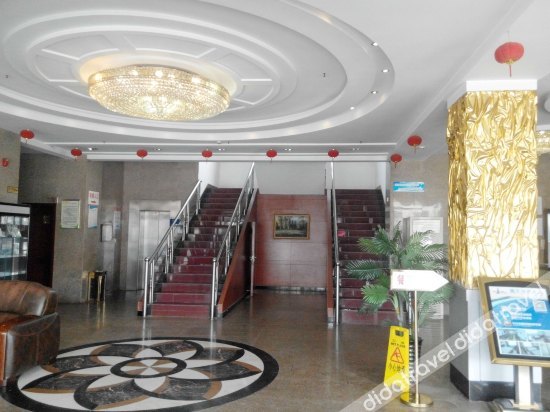 Homeinn Selected Hotel (Huanghua Canghai Road Xinyulou) 3*