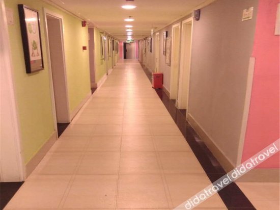 100 Hotel (Guangzhou Panyu Shiqiao Metro Station) 2*