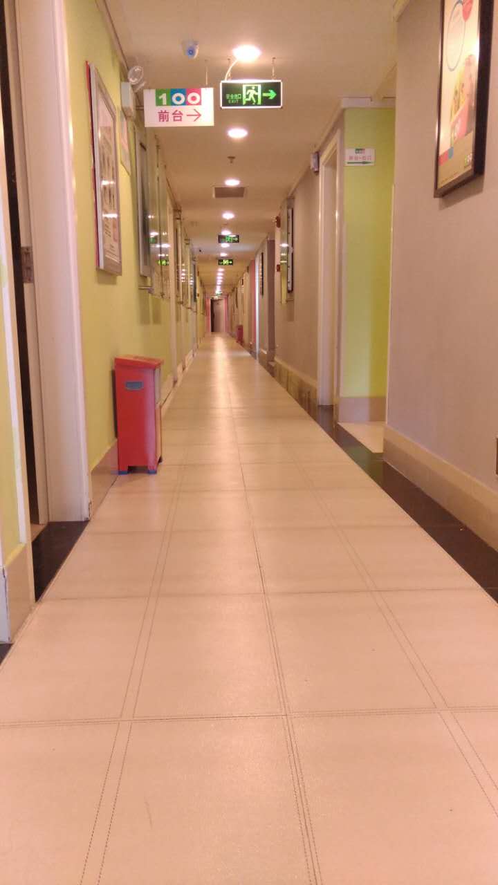 100 Hotel (Guangzhou Panyu Shiqiao Metro Station) 2*