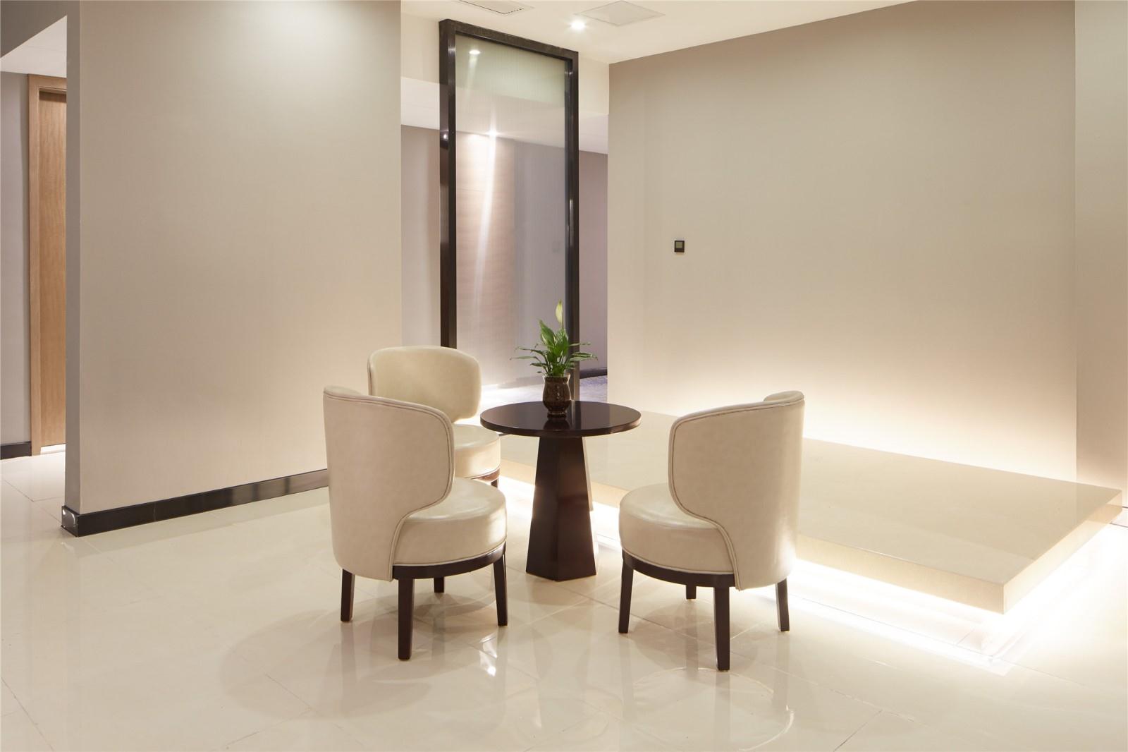 Echarm Hotel (Nanning Jiangnan Wanda Plaza Baisha Avenue) 3*