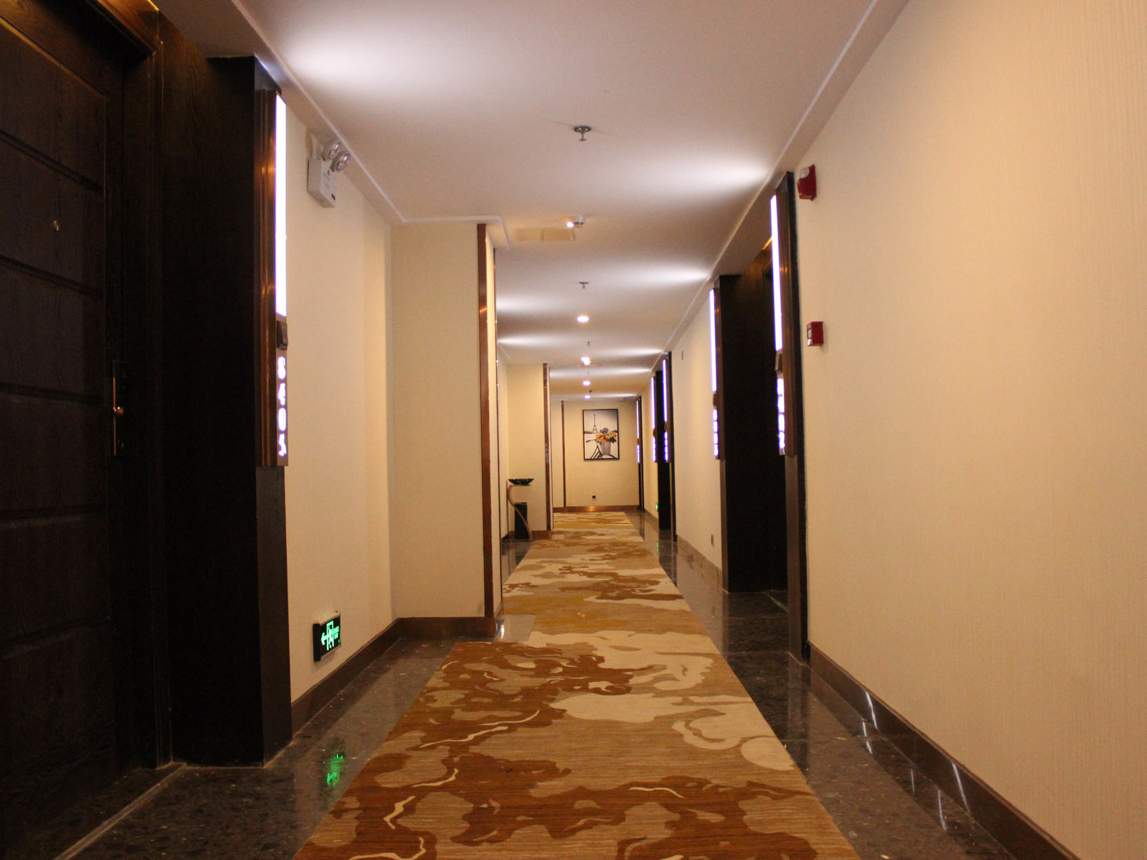 James Joyce Coffetel (Hefei Fortune Plaza, Haitang Metro Station) 3*
