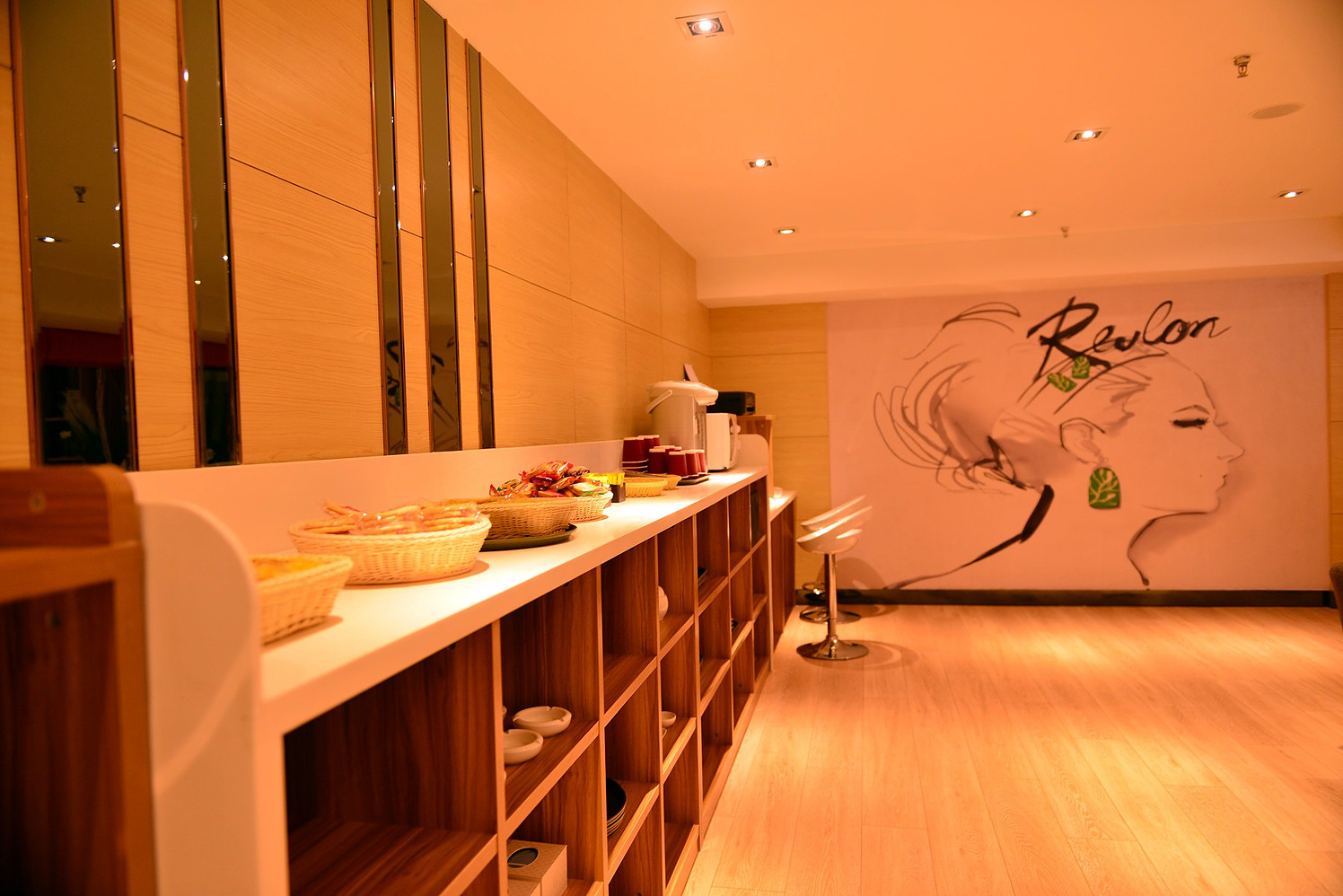 7 Days Premium (Harbin Heping Road Provincial Government) 2*