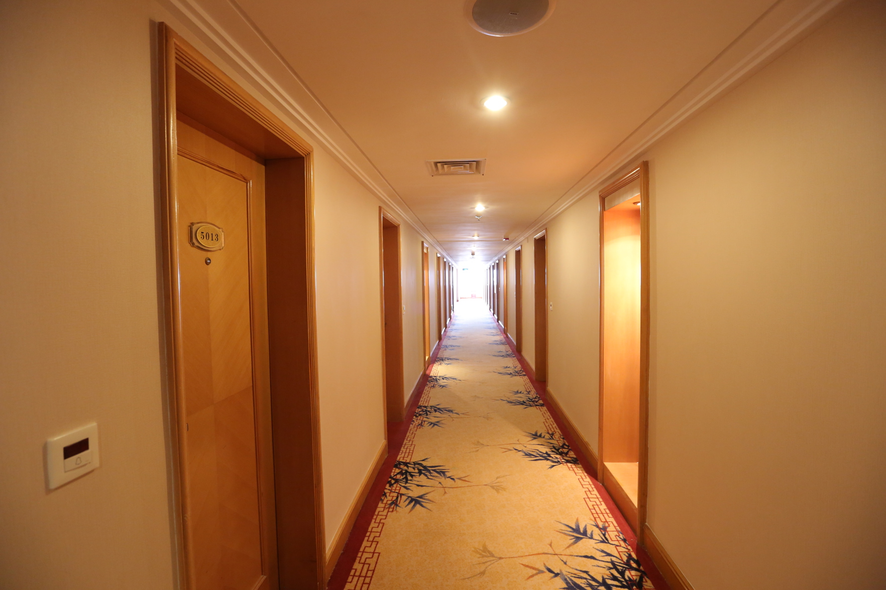Maison New Century Hotel Yingzhou Yancheng 4*