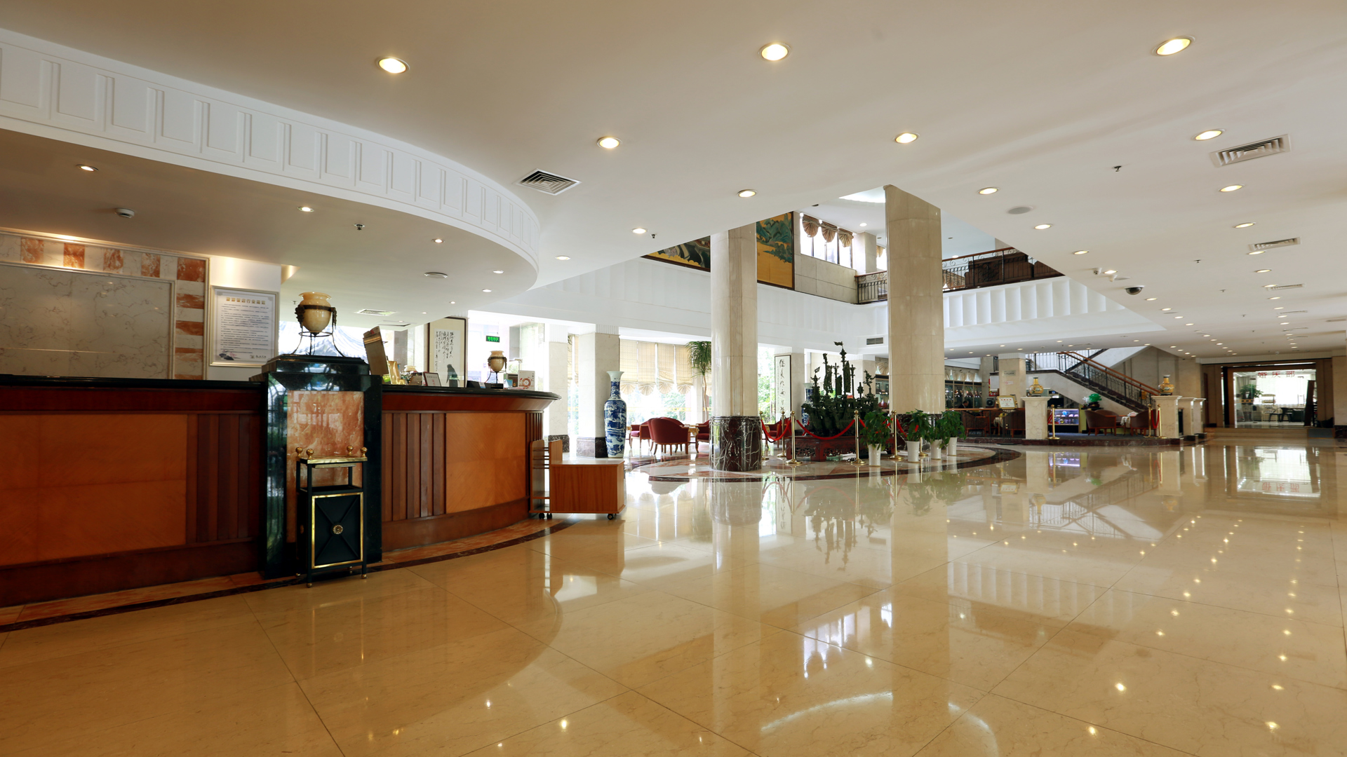 Maison New Century Hotel Yingzhou Yancheng 4*