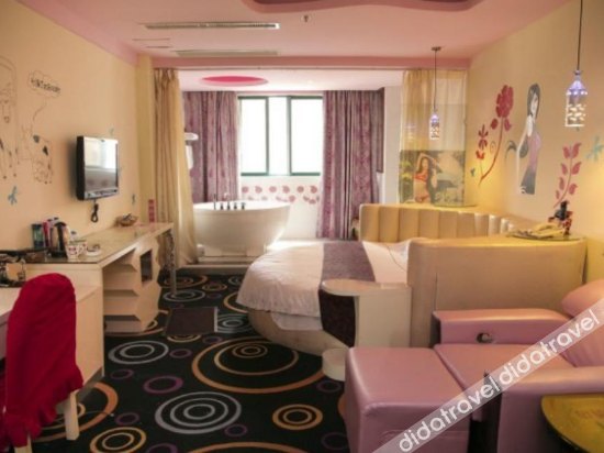 Boman Hotel (Wuxi Hubin Commercial Street, Taihu Yuantouzhu Scenic Area Branch) 2*