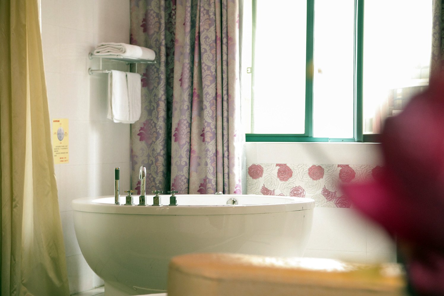 Boman Hotel (Wuxi Hubin Commercial Street, Taihu Yuantouzhu Scenic Area Branch) 2*