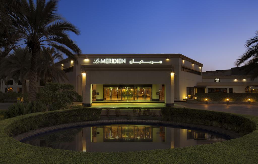 Le Meridien Dubai Hotel & Conference Centre 5*