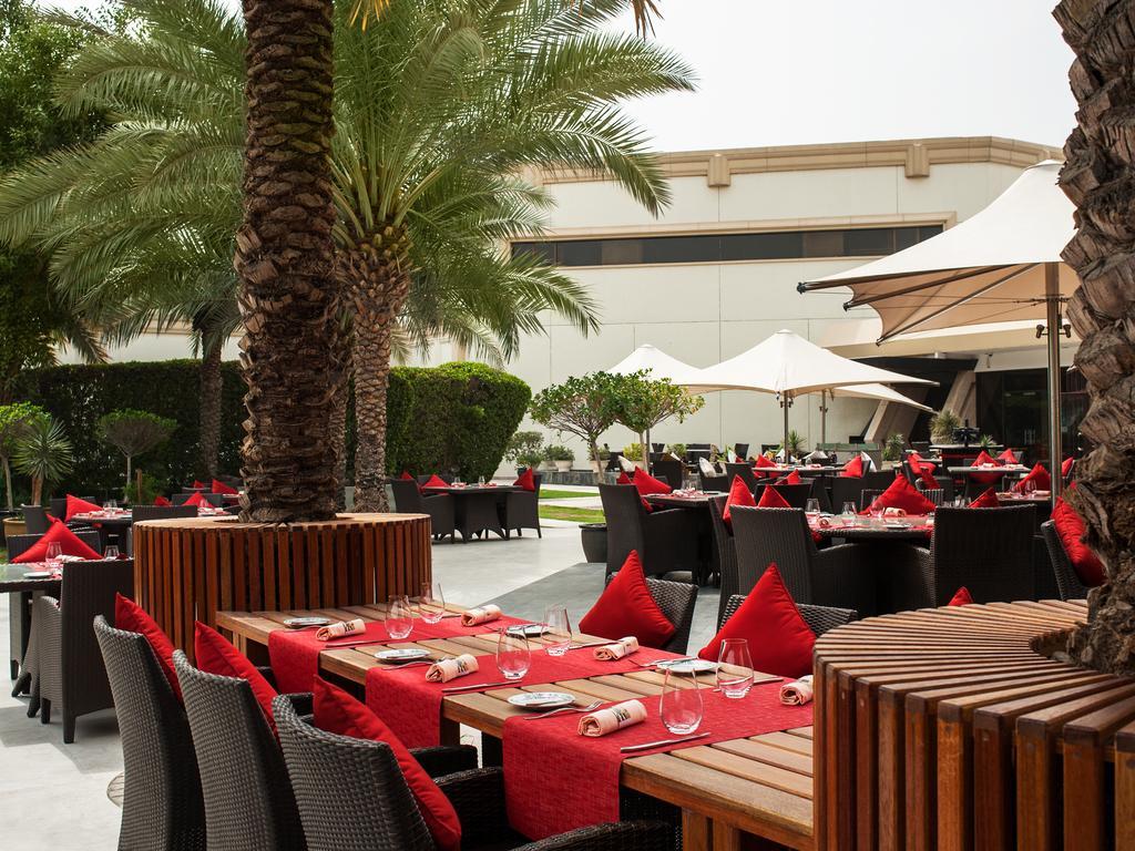 Le Meridien Dubai Hotel & Conference Centre 5*