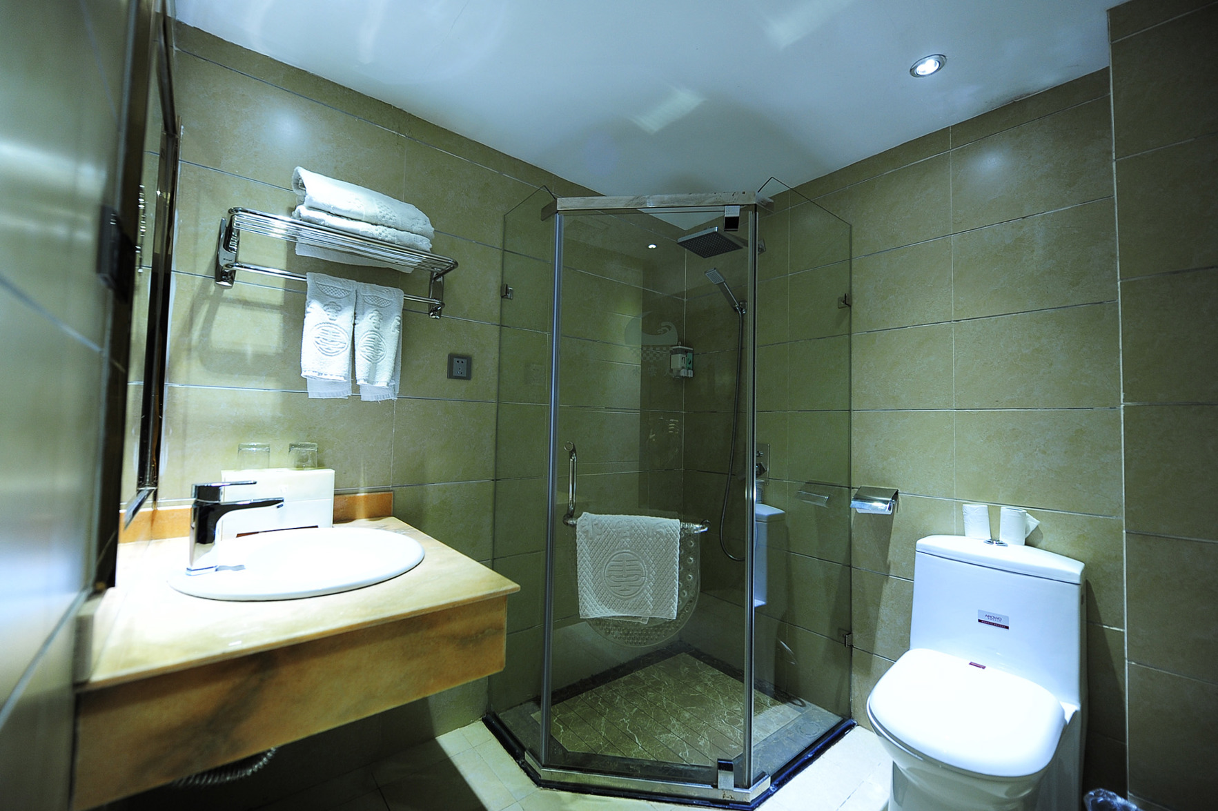Shuiyuntian Hotel 3*