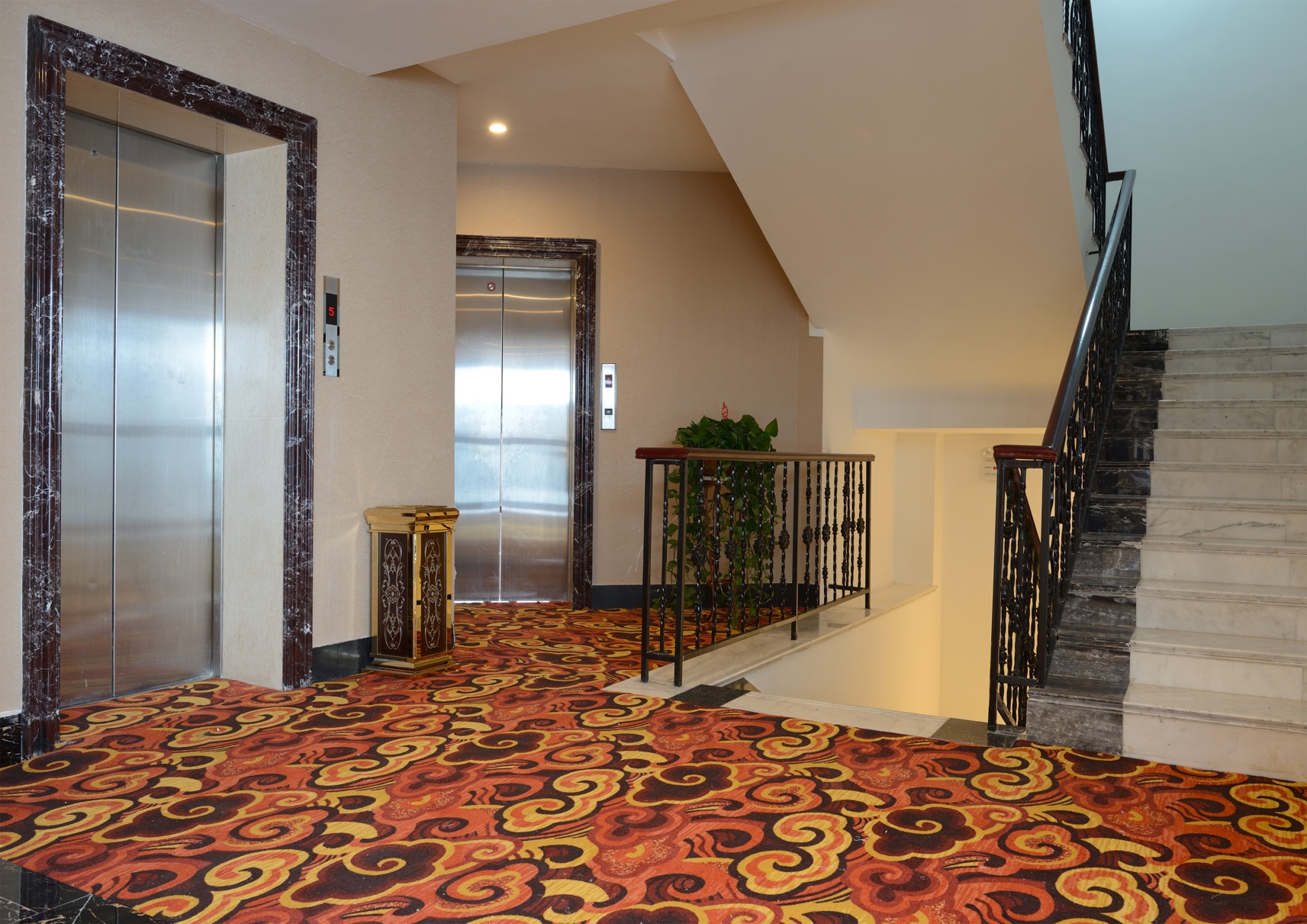 Shuiyuntian Hotel 3*