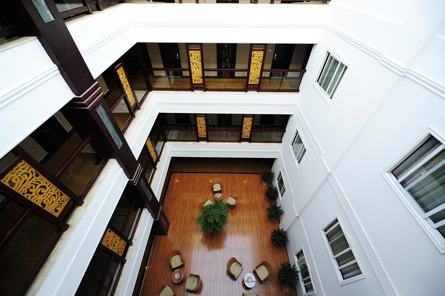 Shuiyuntian Hotel 3*