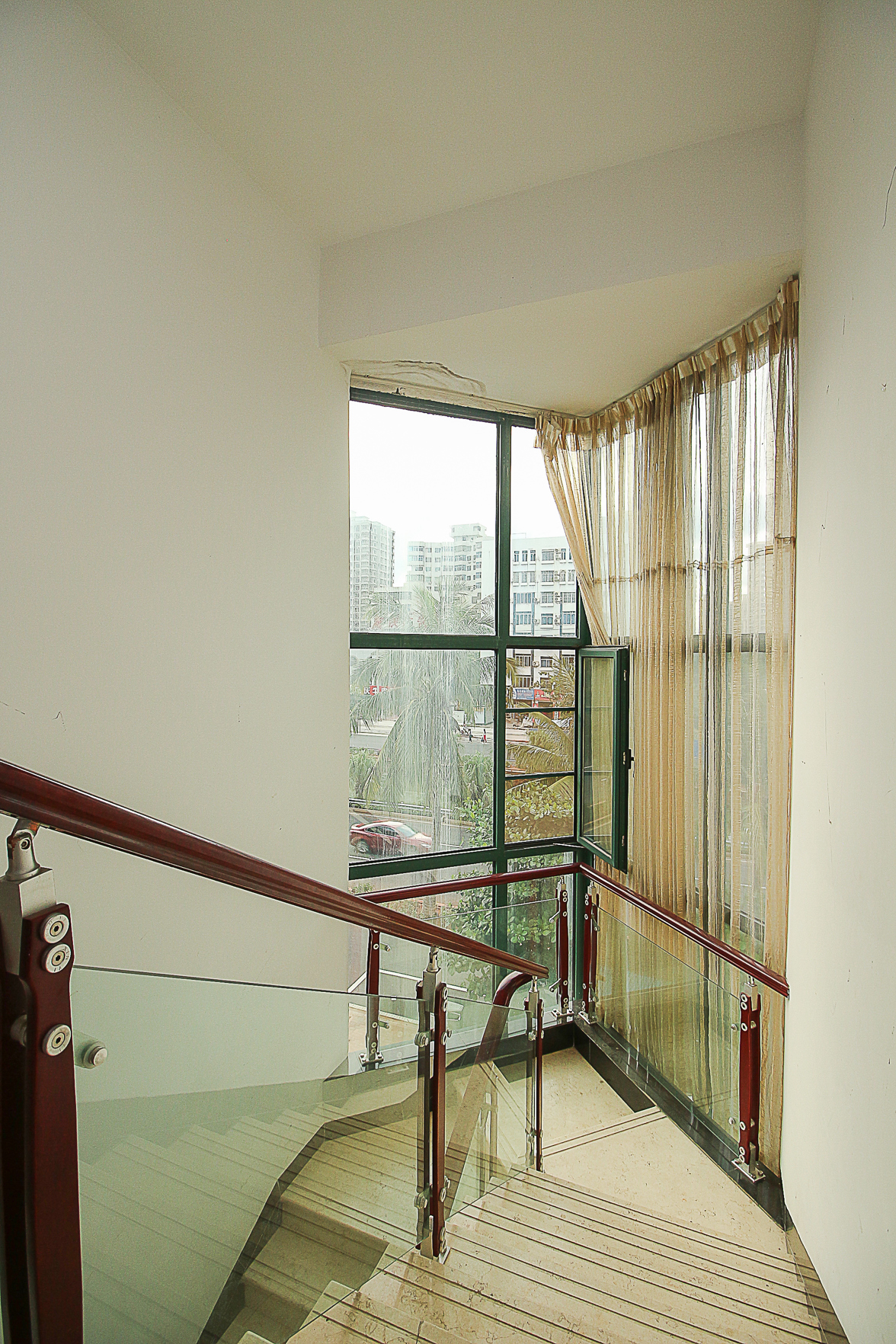 Haikou Tongzhi Resort Hotel (Hainan University North Gate) 2*