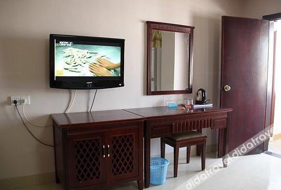 Haikou Fengqing Business Hotel 2*
